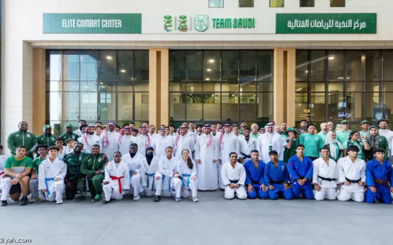الفيصل يدشّن مركز الرياضات القتالية